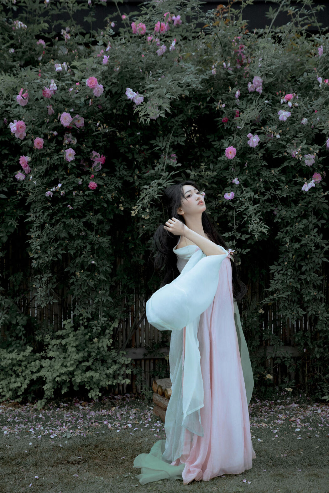 YiTuYu艺图语 Vol.6893 Leng Ku Wang Ye