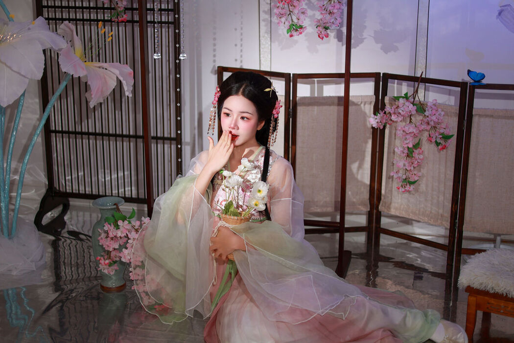 YiTuYu艺图语 Vol.6862 Xiao Du Tong Xue