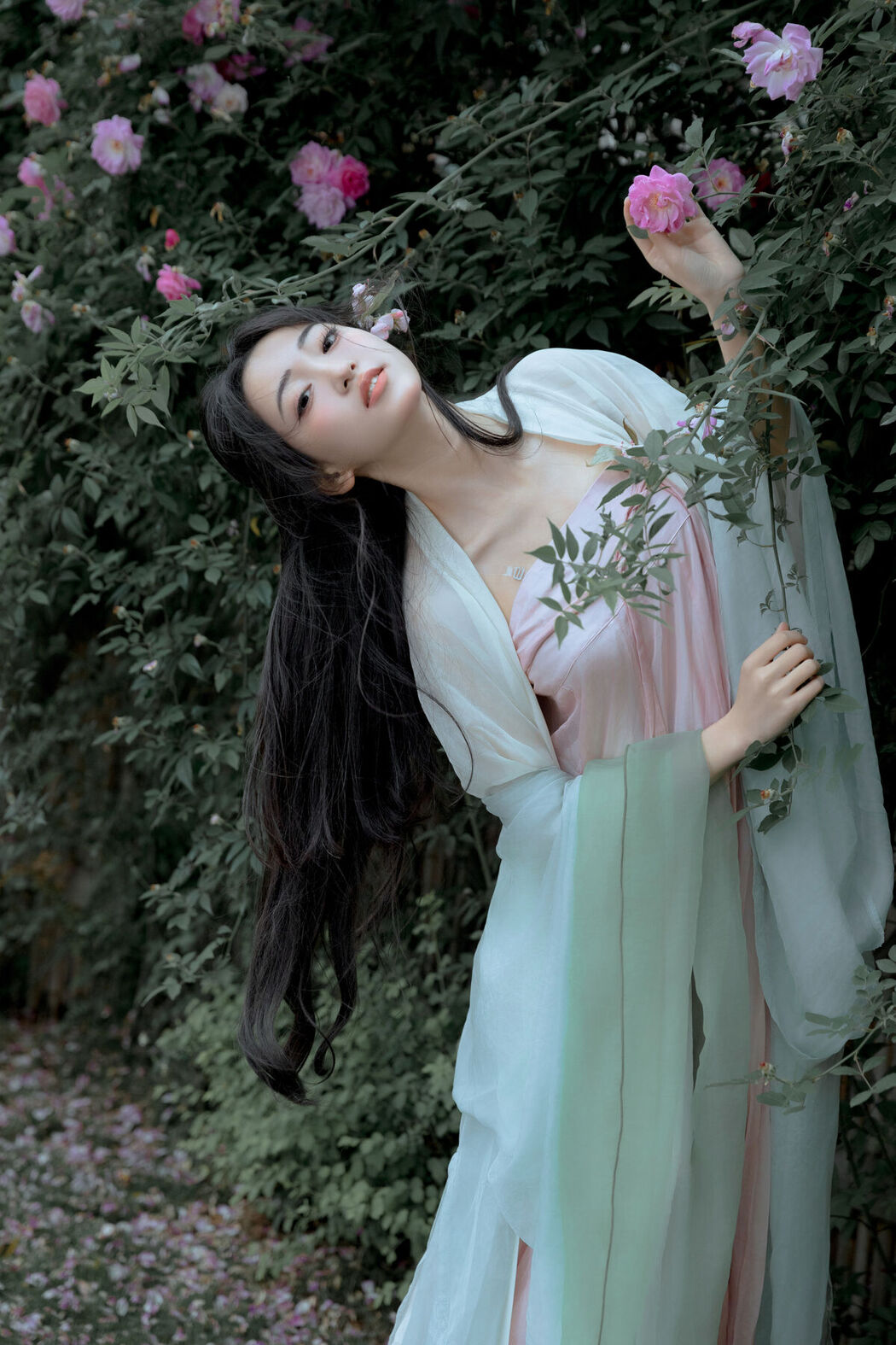 YiTuYu艺图语 Vol.6893 Leng Ku Wang Ye