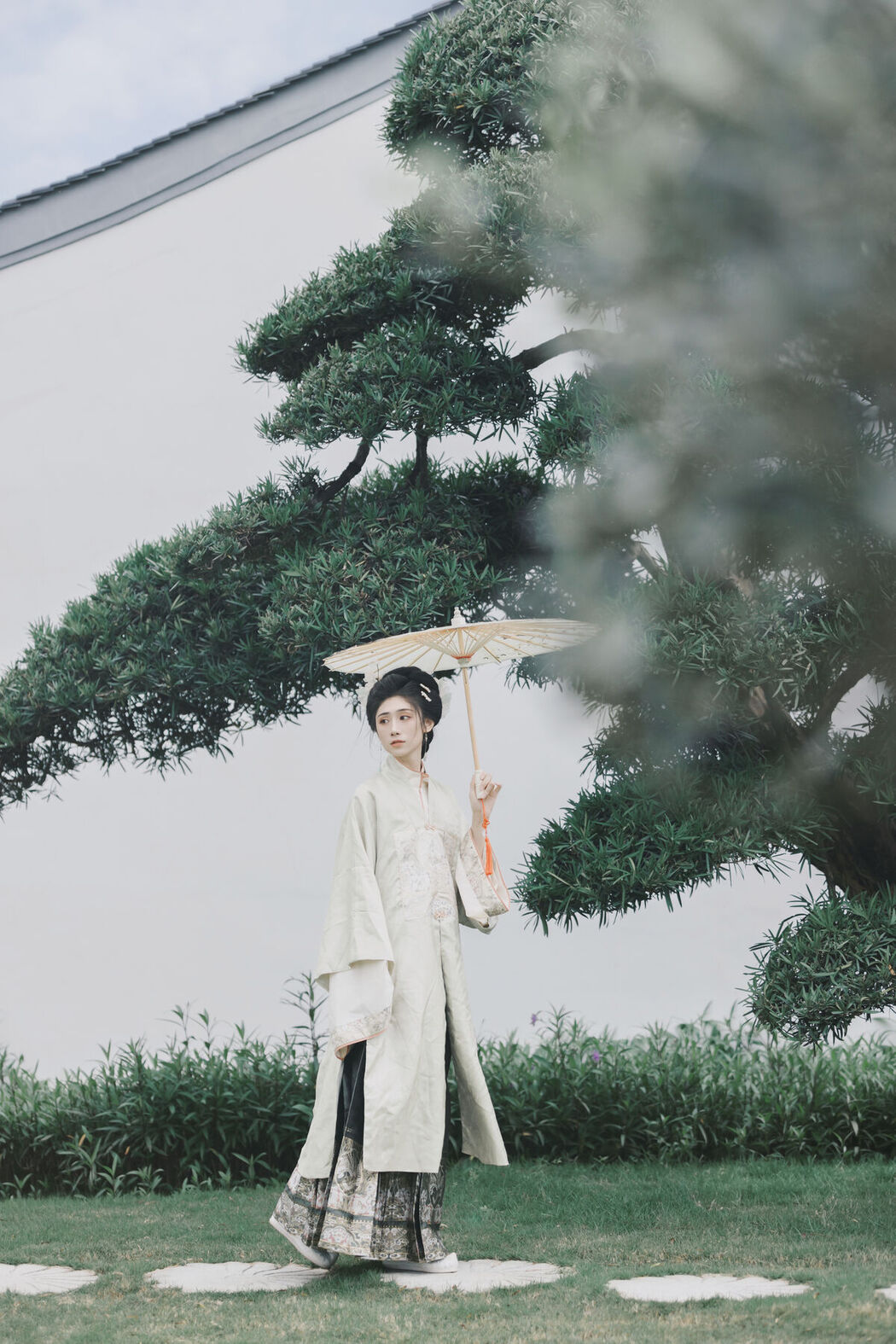 YiTuYu艺图语 Vol.6845 Yu Shao Yao Zao Shui