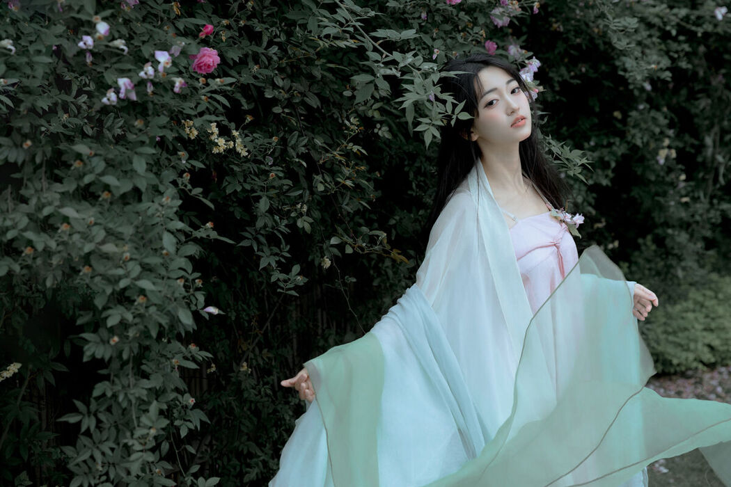 YiTuYu艺图语 Vol.6893 Leng Ku Wang Ye