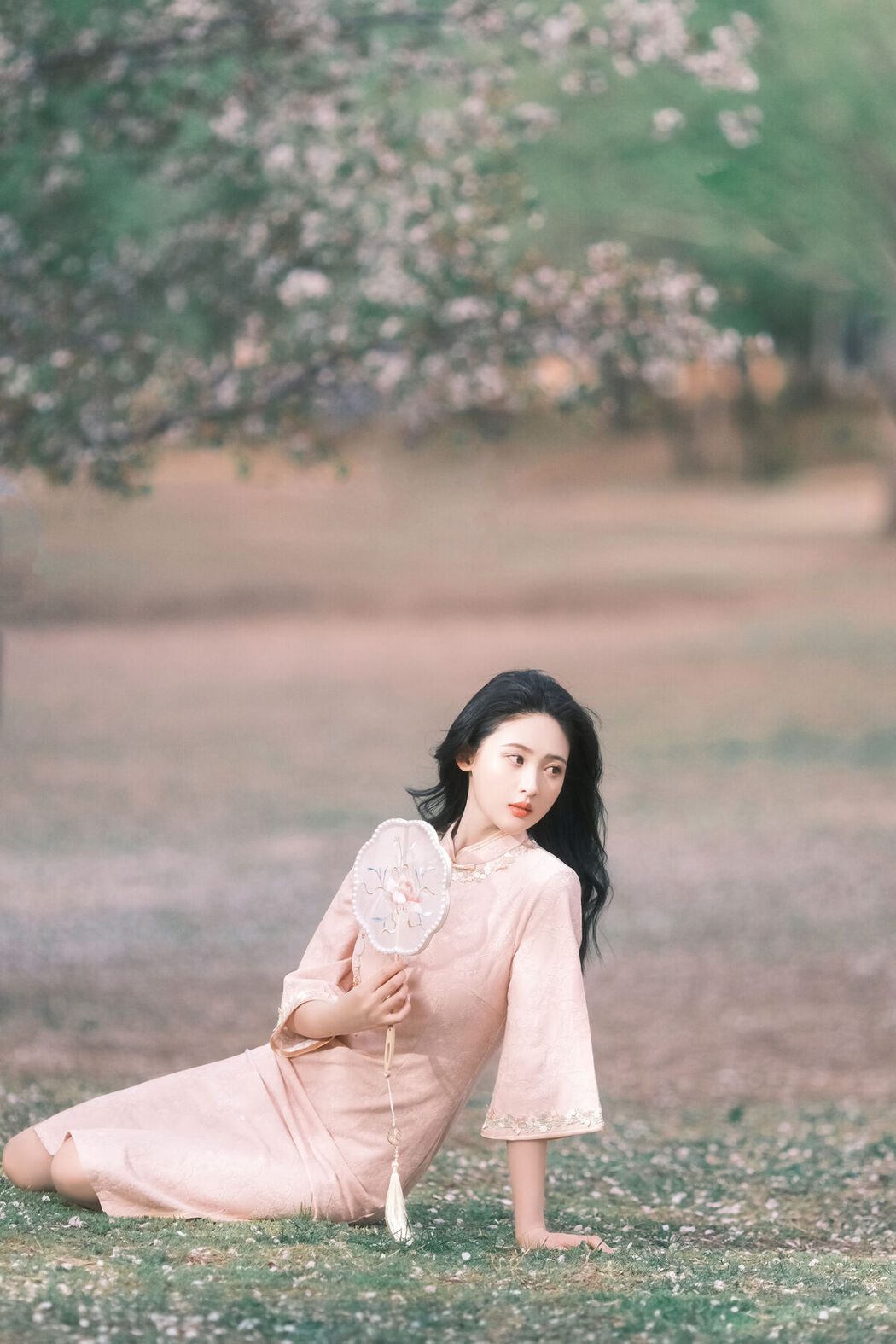 YiTuYu艺图语 Vol.6872 Wan Dou Que Ban Shao Nu