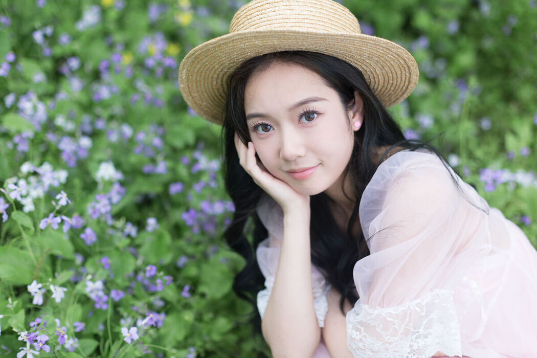 YiTuYu艺图语 Vol.6869 Ge Man Ni Nini