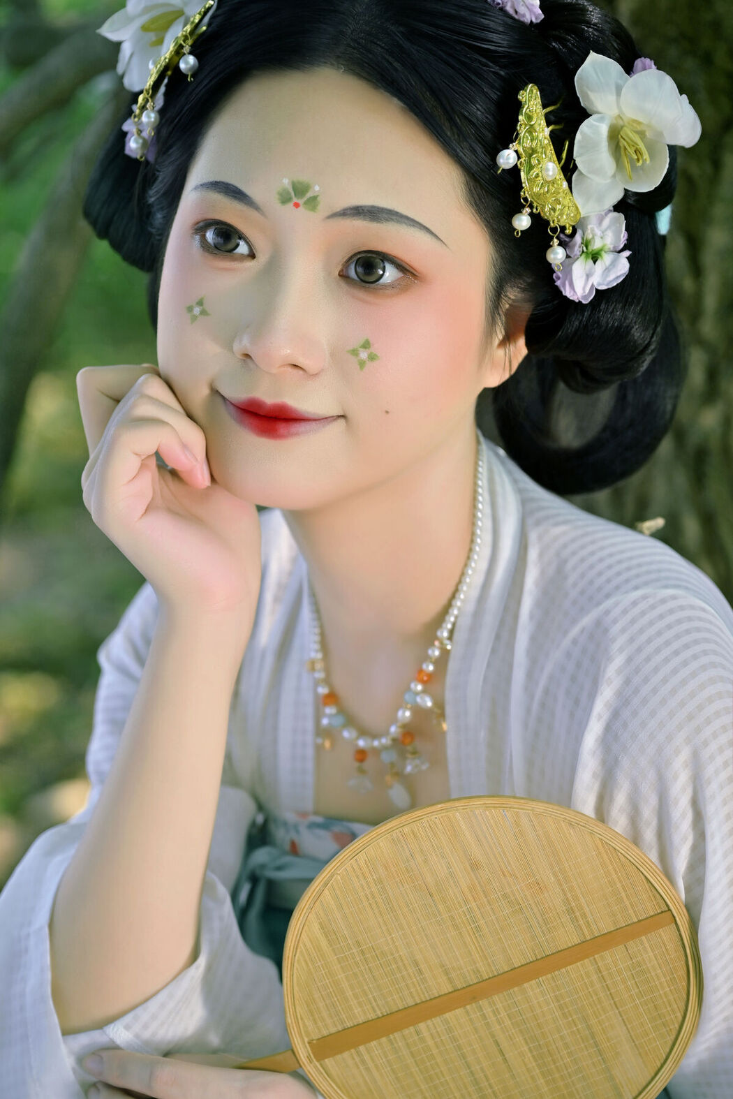 YiTuYu艺图语 Vol.6851 Nashi Tu Shiro