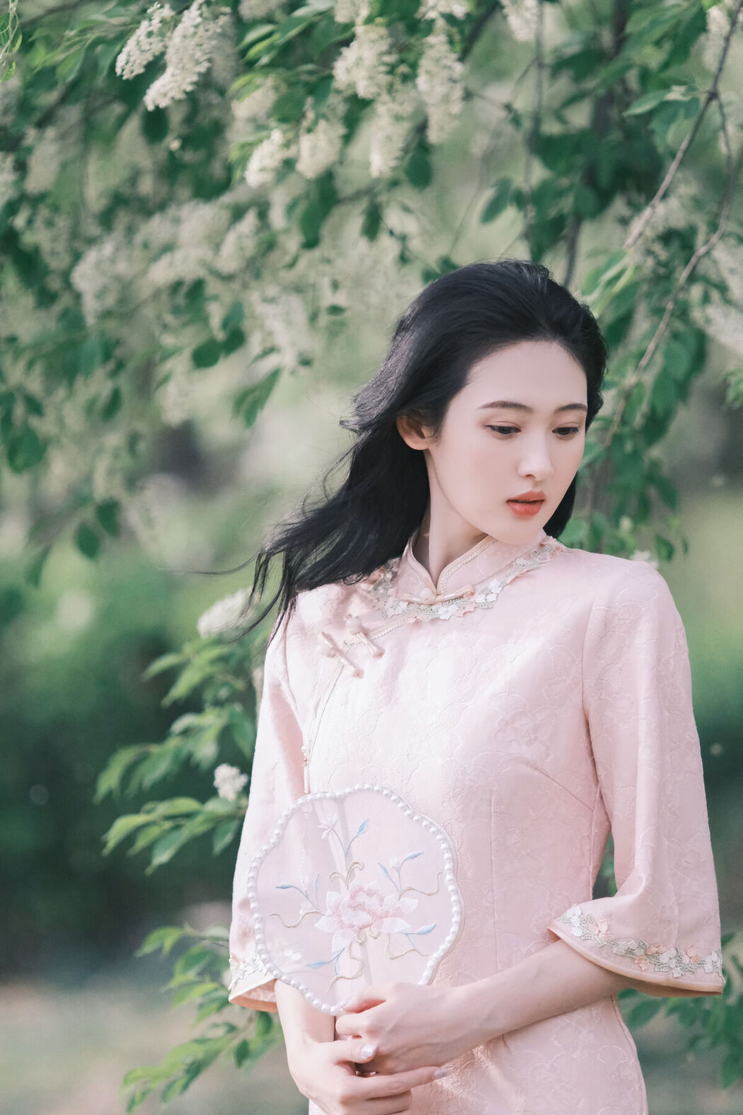 YiTuYu艺图语 Vol.6872 Wan Dou Que Ban Shao Nu