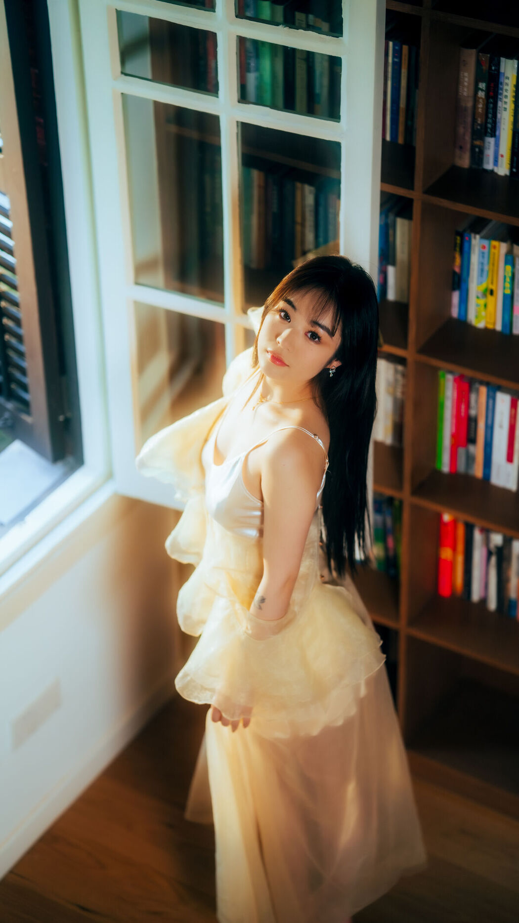 YiTuYu艺图语 Vol.6882 Na Na