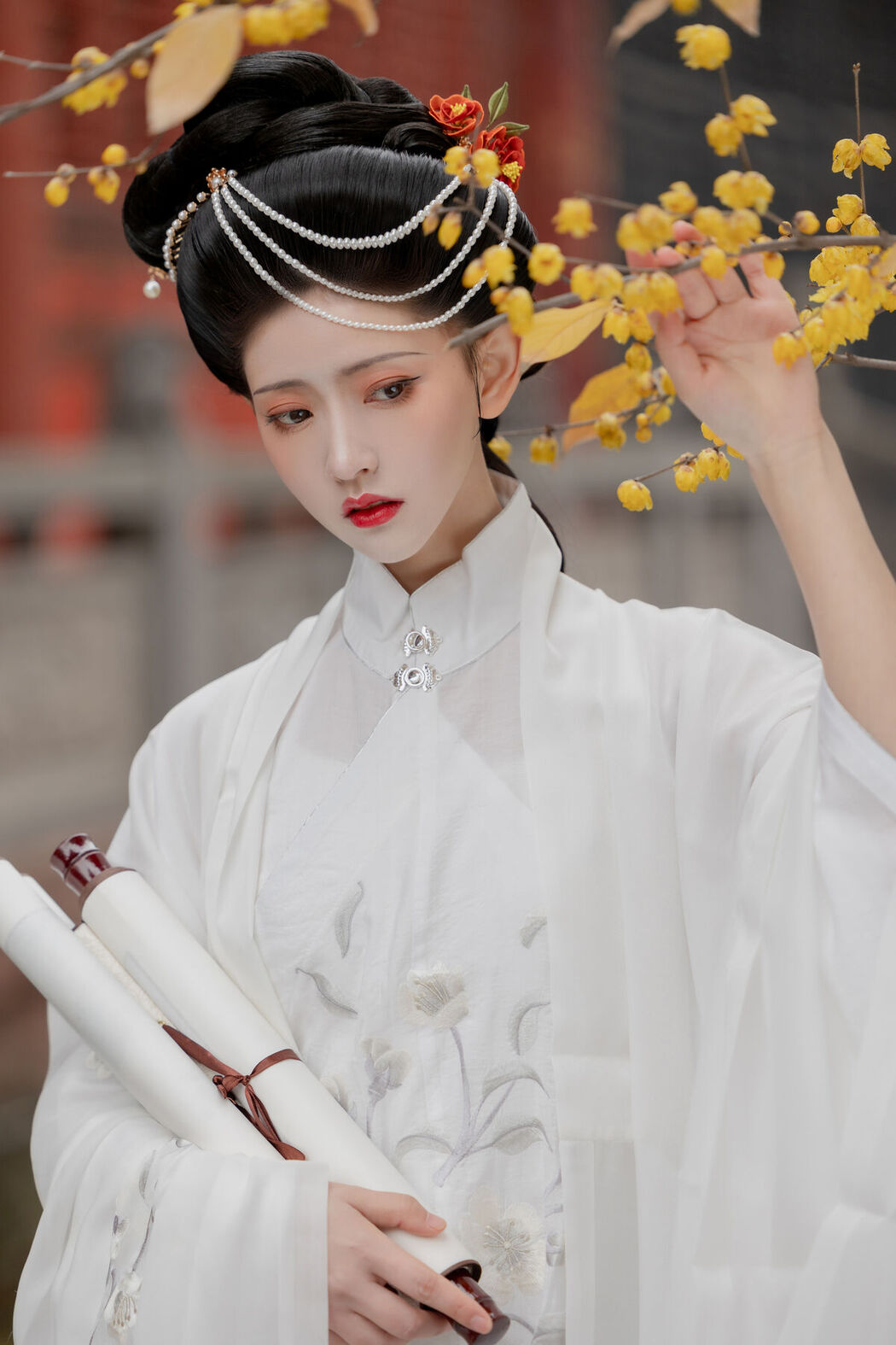 YiTuYu艺图语 Vol.7008 Lin Aki Nai