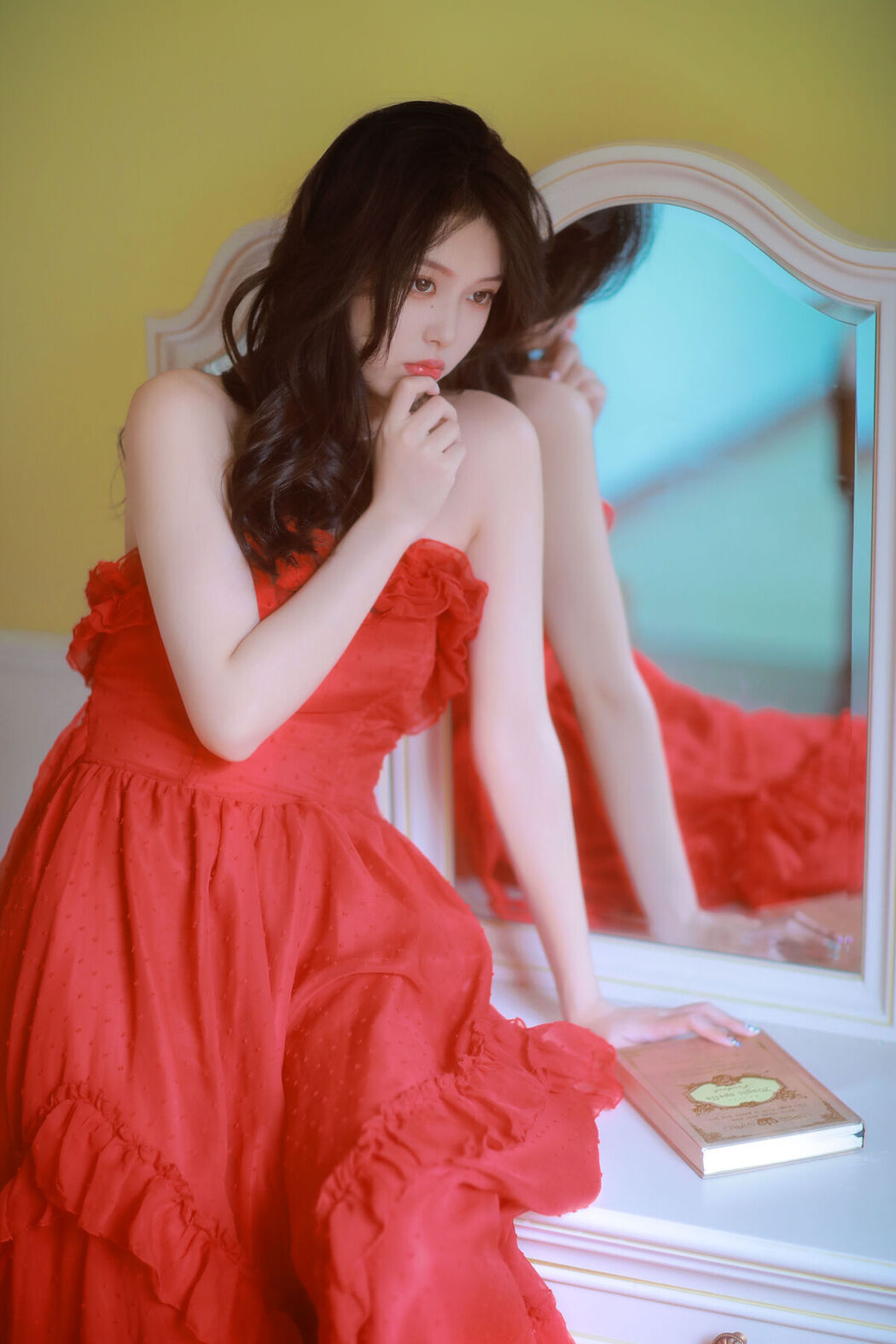 YiTuYu艺图语 Vol.6966 Zhang Yan Qiu