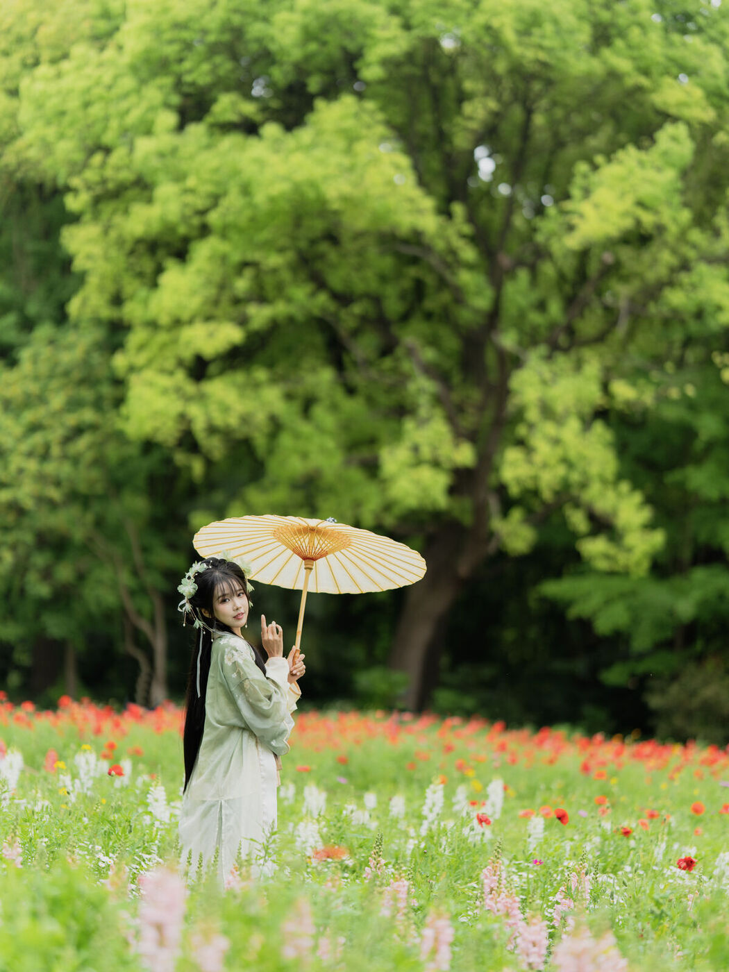 YiTuYu艺图语 Vol.7054 Shi Luo Man Di Qiu