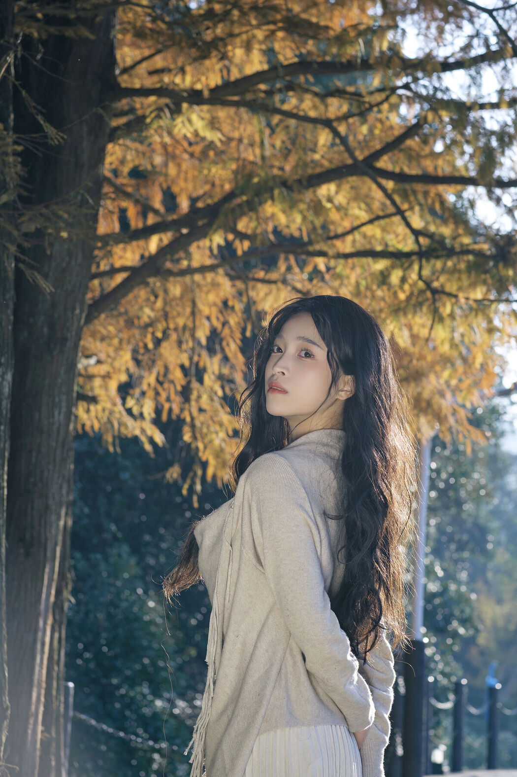 YiTuYu艺图语 Vol.6937 Lu Rou Chi Bu Bao