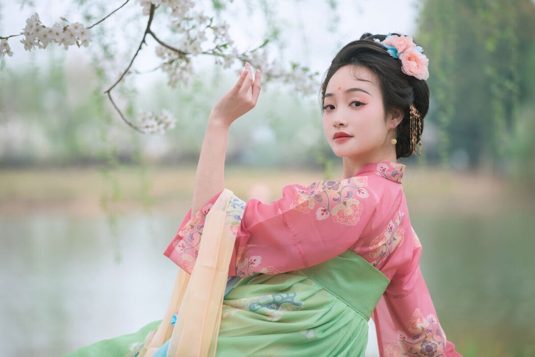 YiTuYu艺图语 Vol.7028 Ling Zi Xi