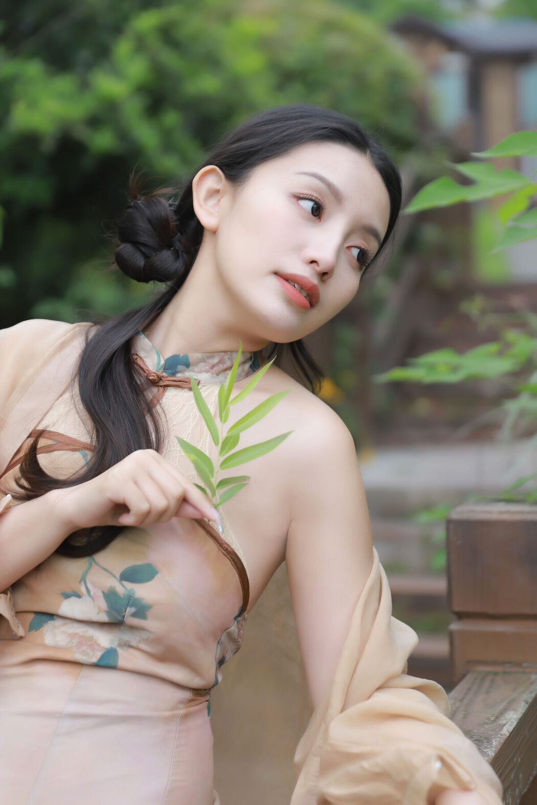 YiTuYu艺图语 Vol.6984 Jing Zi Jinns