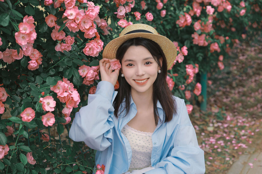 YiTuYu艺图语 Vol.7055 Xiao Meng