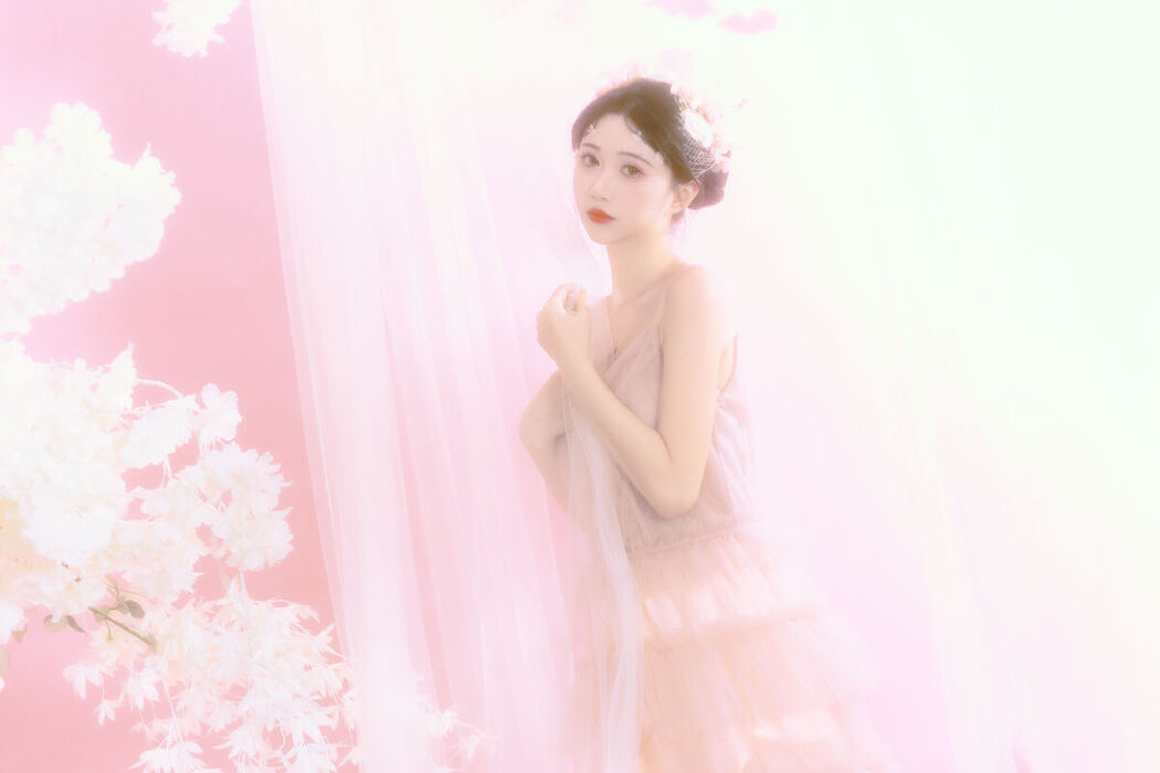 YiTuYu艺图语 Vol.7012 Qi Luo Sheng De Xiao Su Su