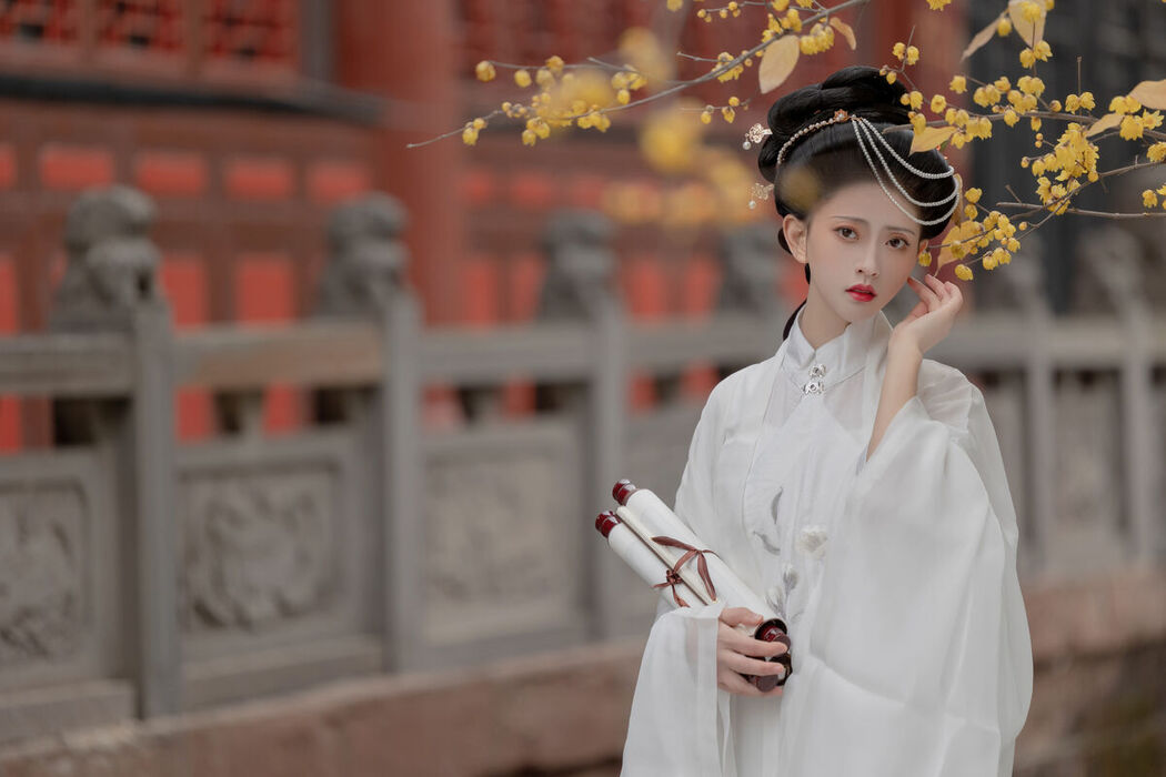 YiTuYu艺图语 Vol.7008 Lin Aki Nai