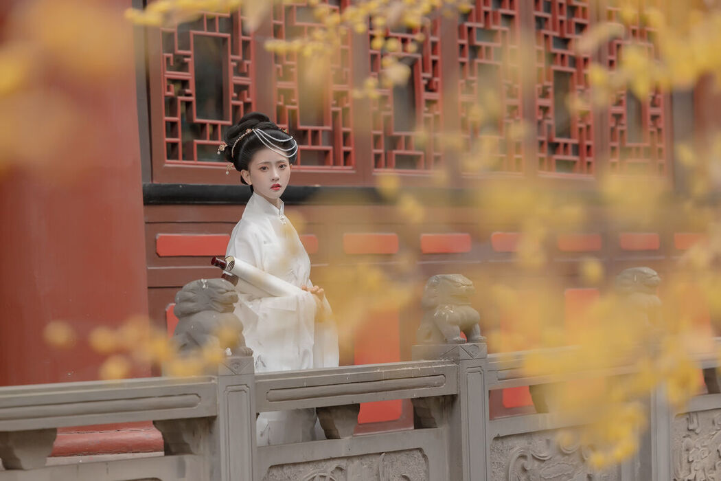 YiTuYu艺图语 Vol.7008 Lin Aki Nai