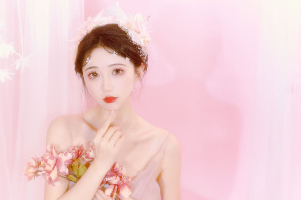 YiTuYu艺图语 Vol.7012 Qi Luo Sheng De Xiao Su Su