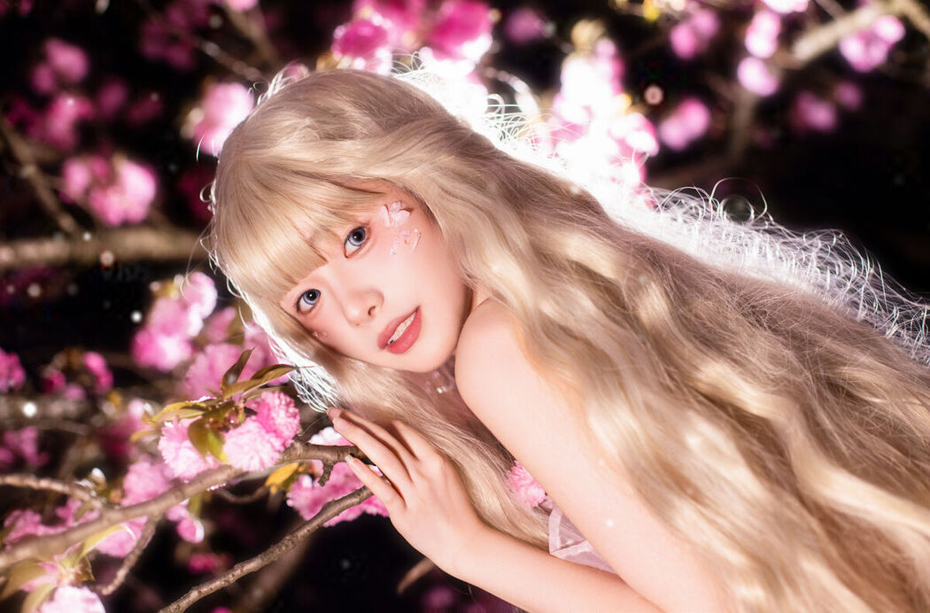 YiTuYu艺图语 Vol.7048 Yu Qi