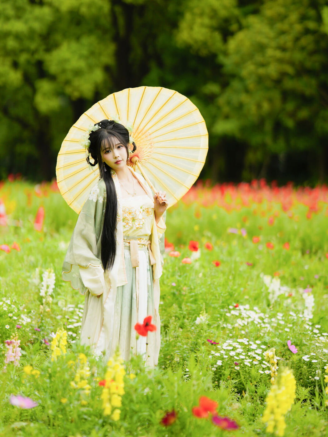 YiTuYu艺图语 Vol.7054 Shi Luo Man Di Qiu