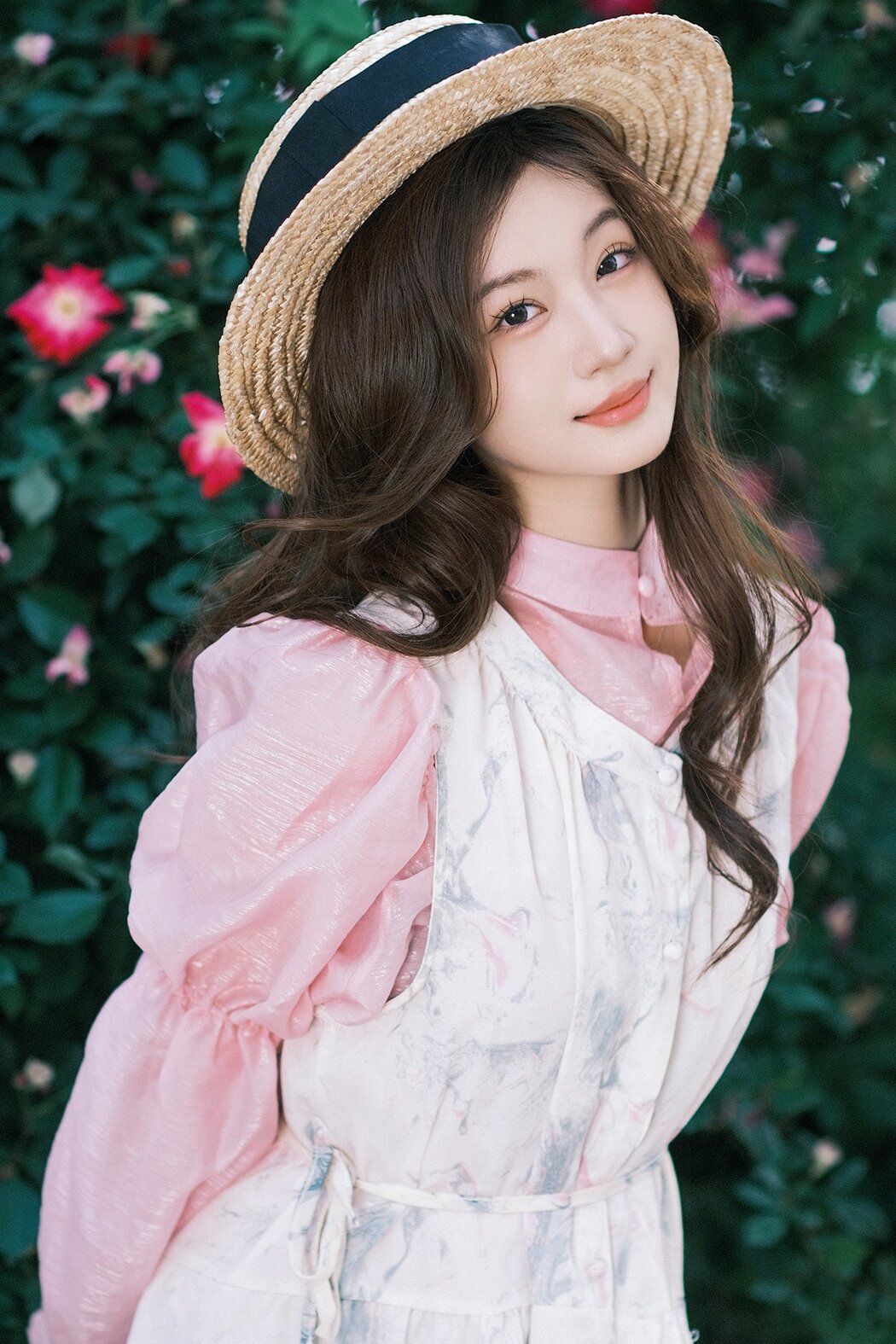 YiTuYu艺图语 Vol.7053 Gao Leng Xiao Bie Tu Cover Photo