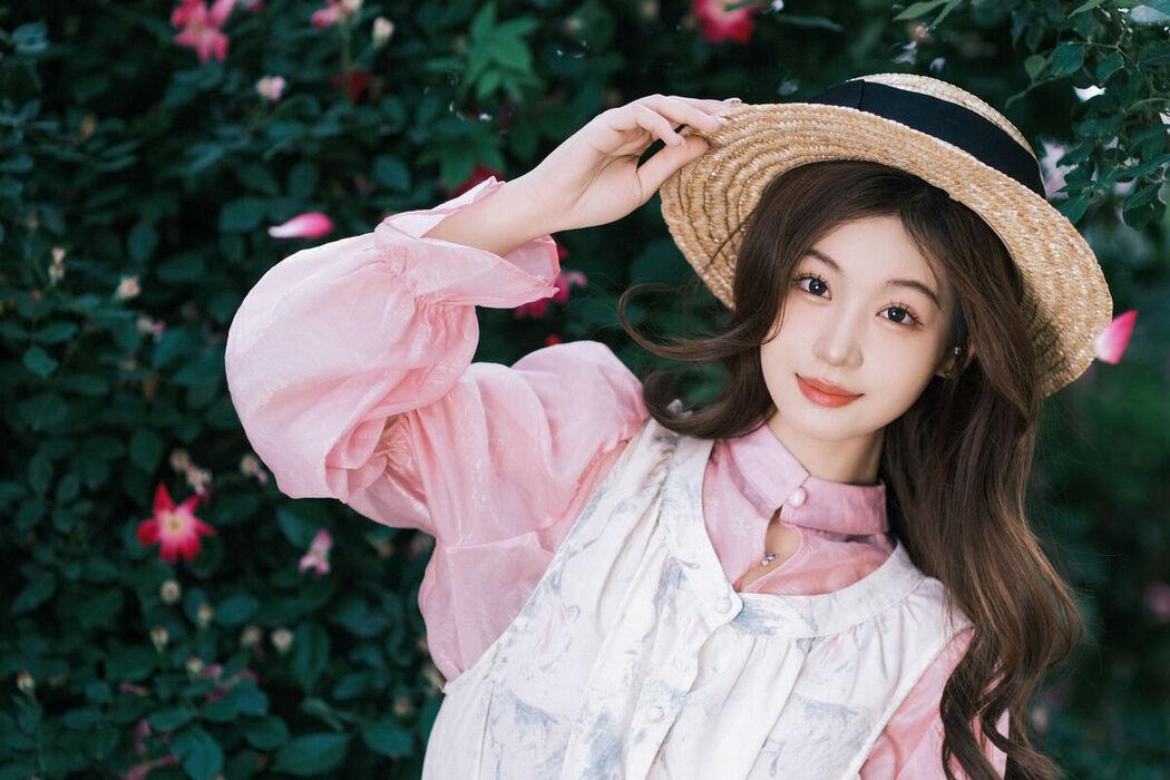 YiTuYu艺图语 Vol.7053 Gao Leng Xiao Bie Tu