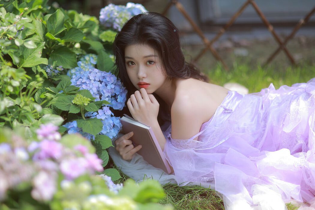 YiTuYu艺图语 Vol.6993 Zhang Yan Qiu