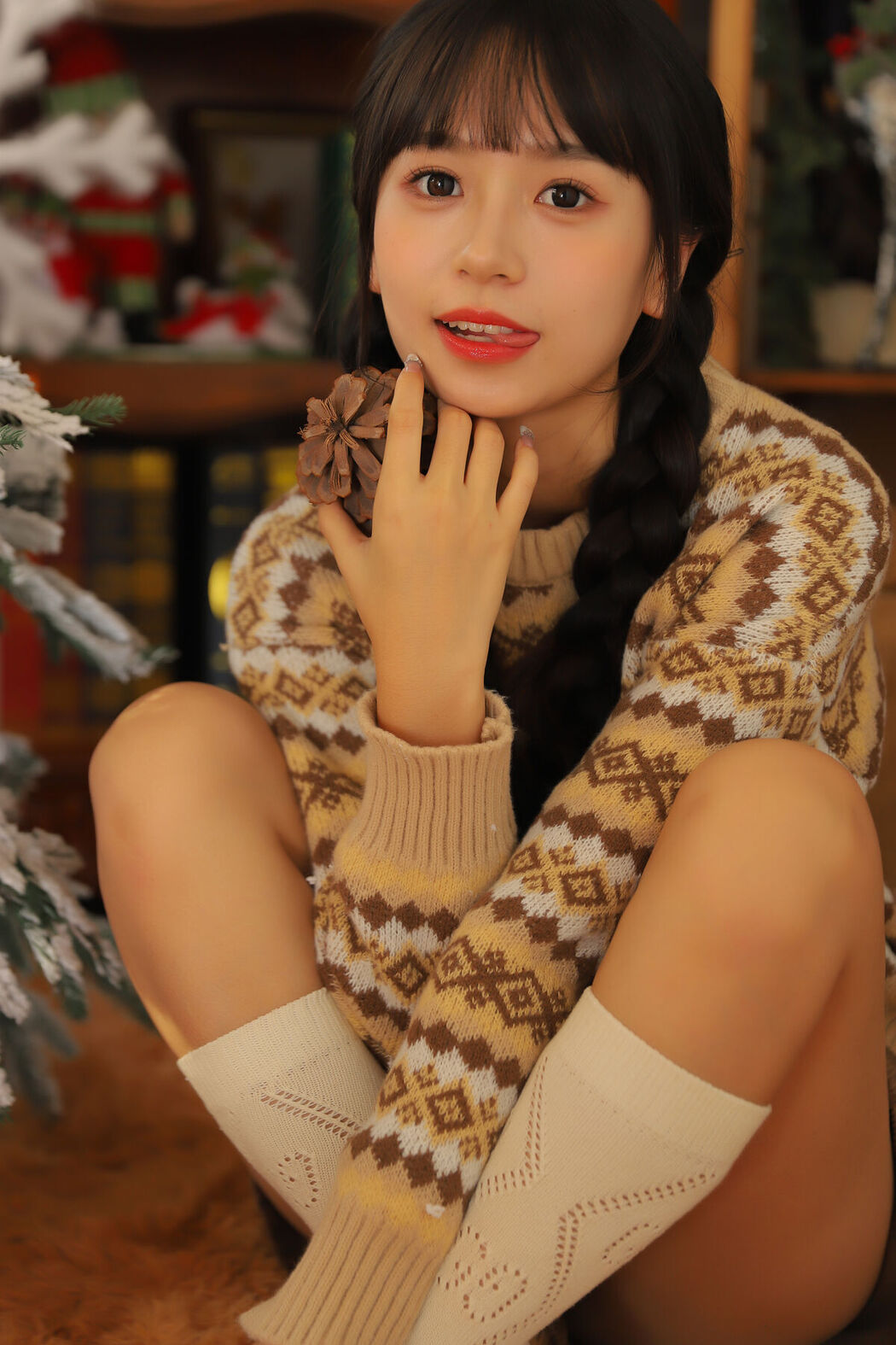 YiTuYu艺图语 Vol.6951 Yan Yun Lin