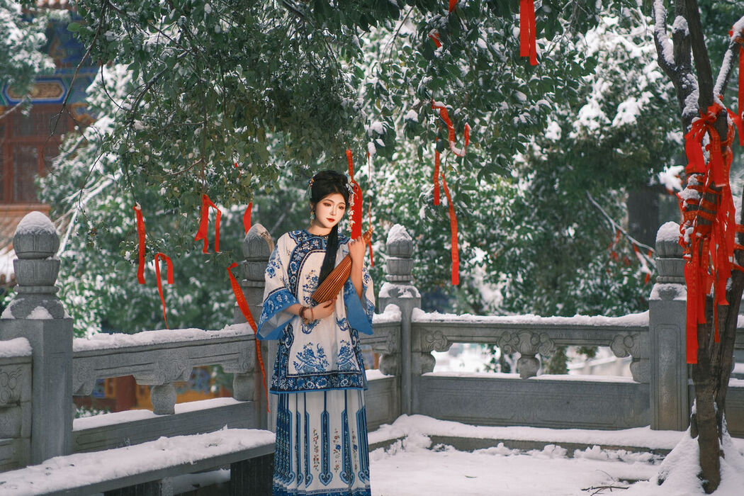 YiTuYu艺图语 Vol.6975 Kailin Jiang