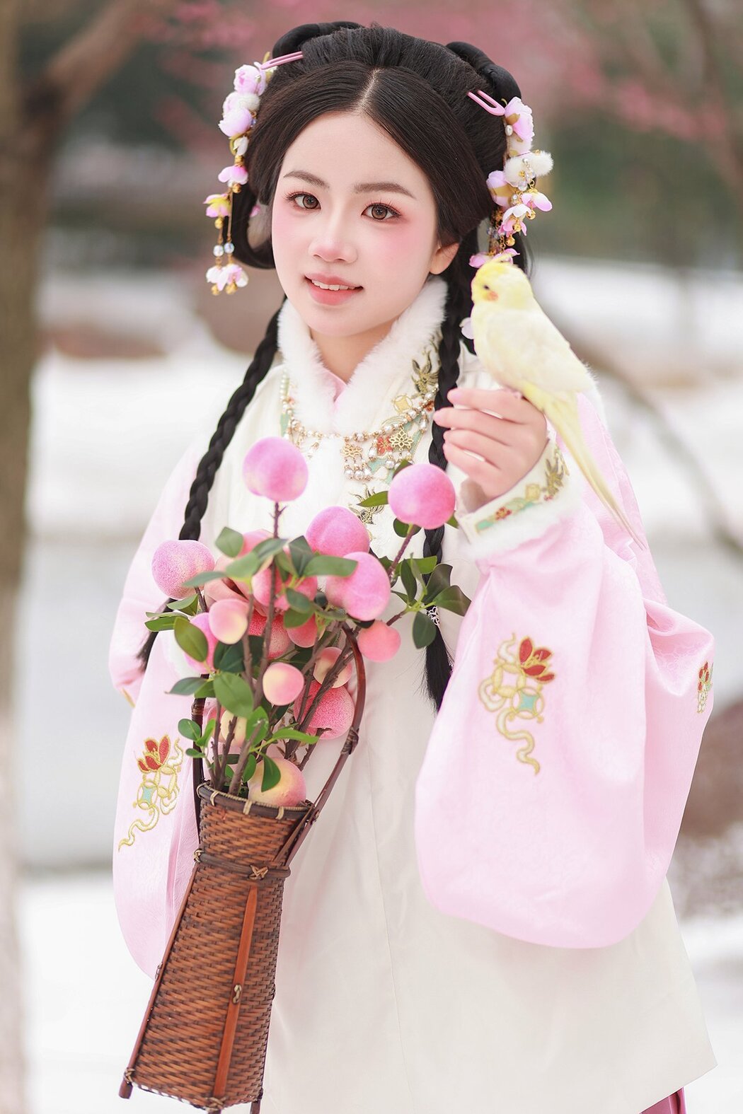 YiTuYu艺图语 Vol.6943 Xiao Du Tong Xue Cover Photo