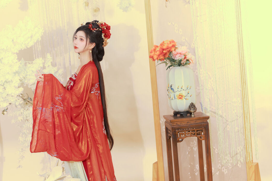 YiTuYu艺图语 Vol.6995 Qi Luo Sheng De Xiao Su Su