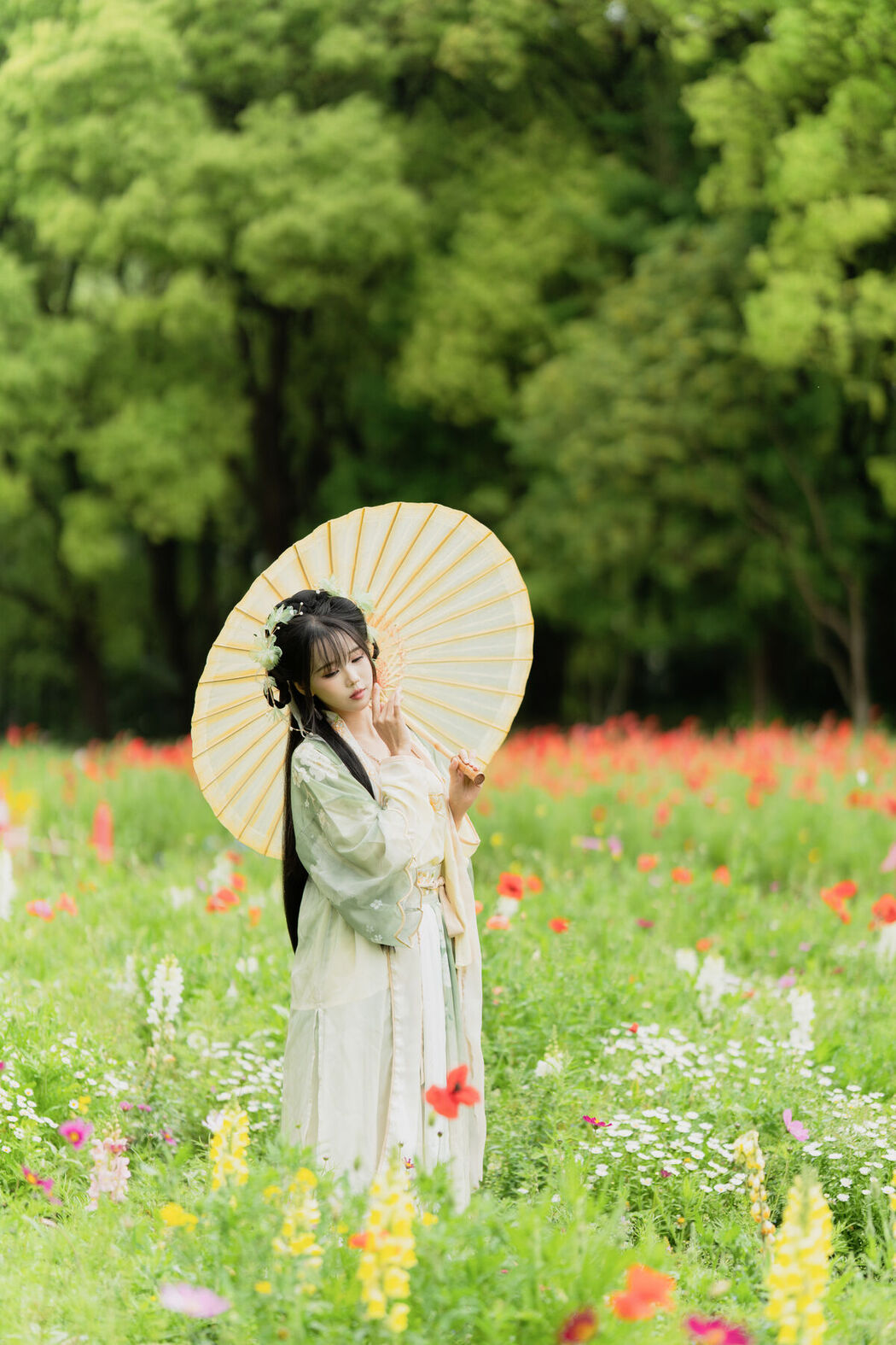 YiTuYu艺图语 Vol.7054 Shi Luo Man Di Qiu