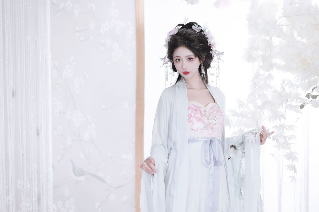 YiTuYu艺图语 Vol.7021 Qi Luo Sheng De Xiao Su Su