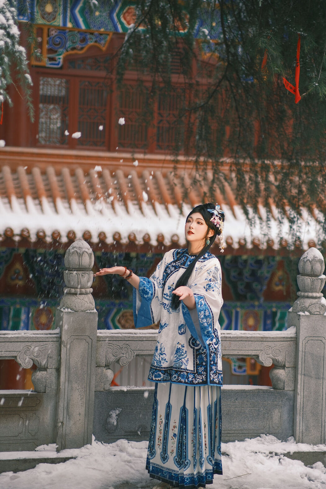 YiTuYu艺图语 Vol.6975 Kailin Jiang