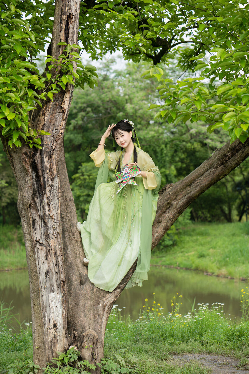 YiTuYu艺图语 Vol.7049 Jiao Yi Zhi Sui Sui