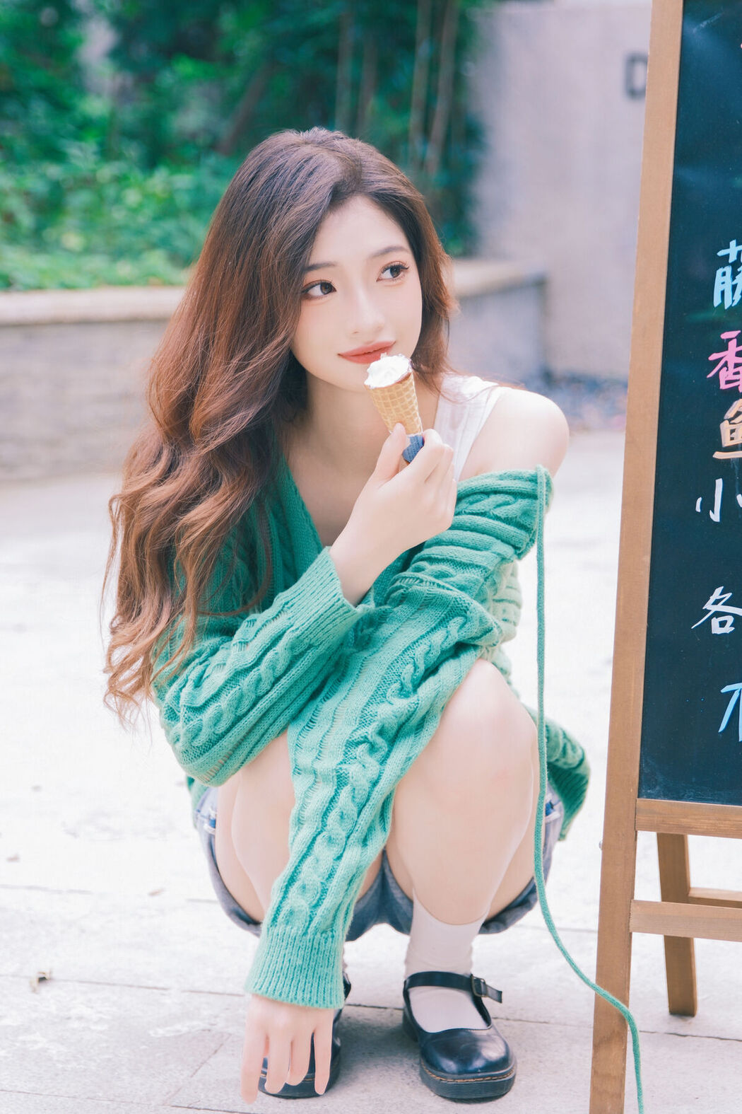 YiTuYu艺图语 Vol.6952 Xiao Dai Tong Xue