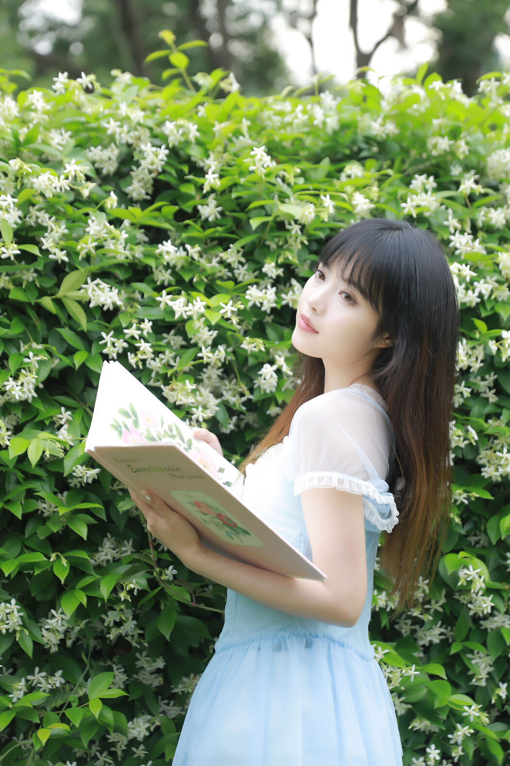 YiTuYu艺图语 Vol.7045 Xiao Wei Ren Er