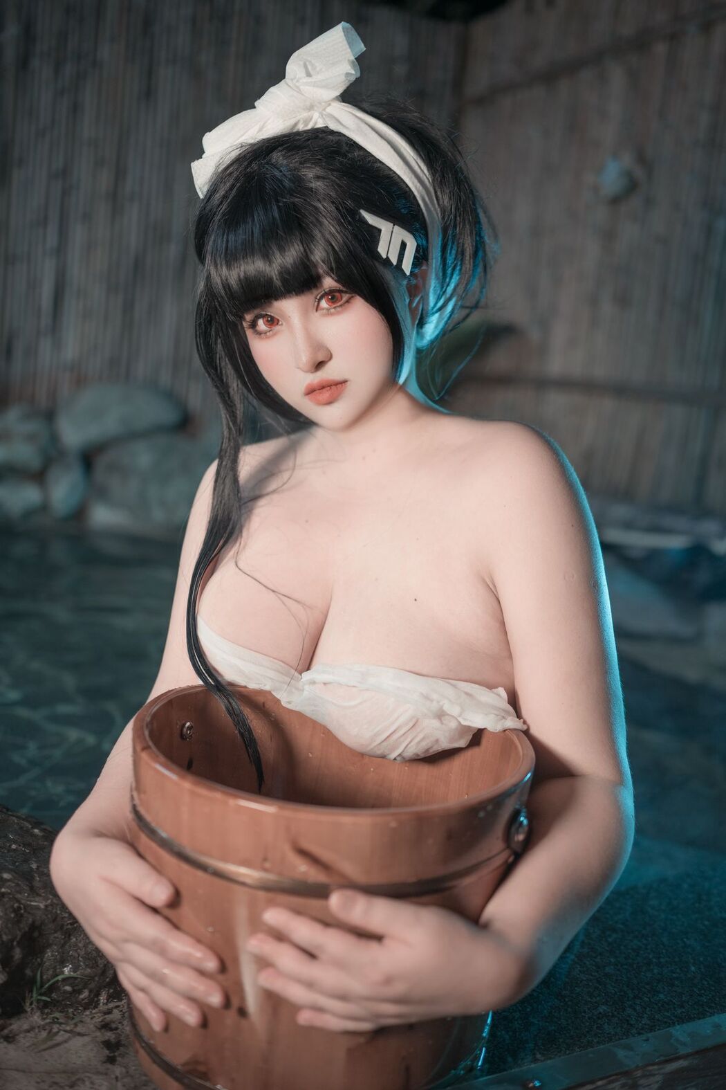Coser@夏鸽鸽不想起床 &#8211; 温泉假日 (47P &#8211; 1V)