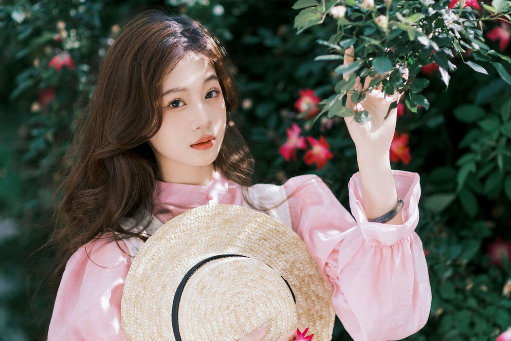 YiTuYu艺图语 Vol.7053 Gao Leng Xiao Bie Tu