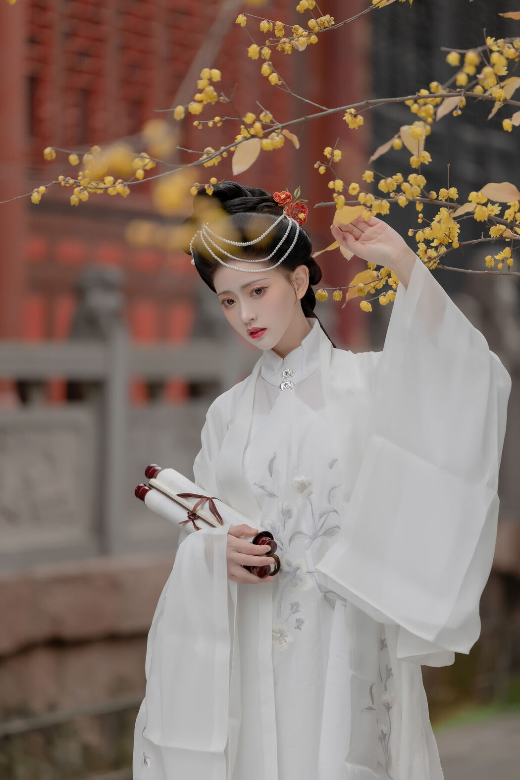 YiTuYu艺图语 Vol.7008 Lin Aki Nai