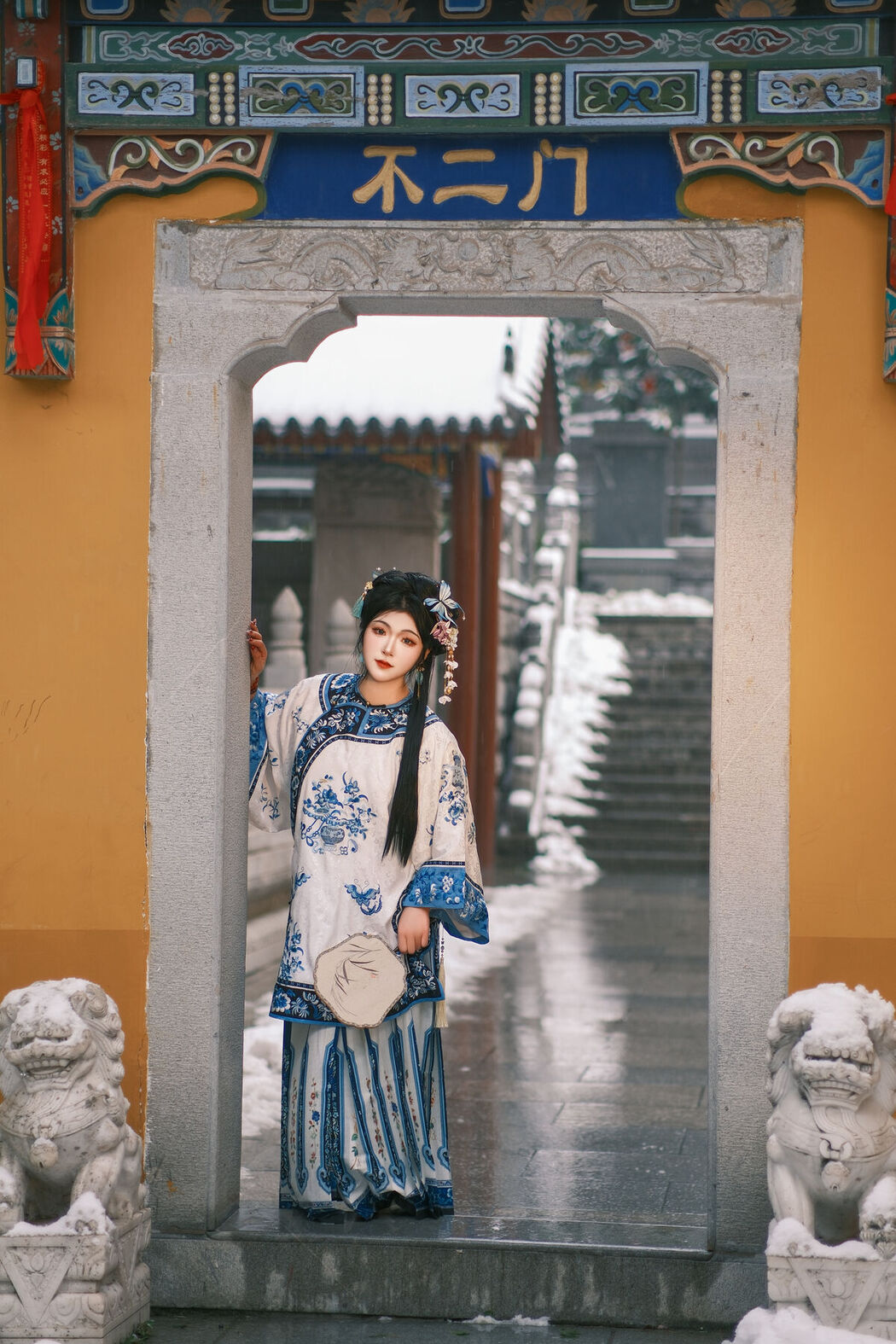 YiTuYu艺图语 Vol.6975 Kailin Jiang