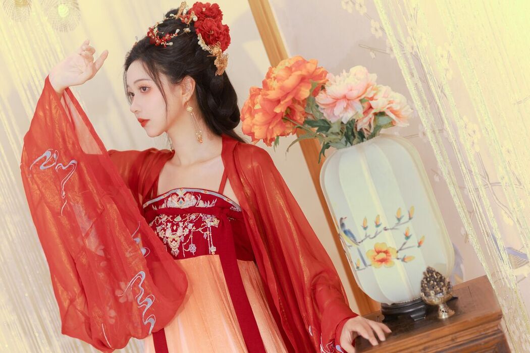 YiTuYu艺图语 Vol.6995 Qi Luo Sheng De Xiao Su Su