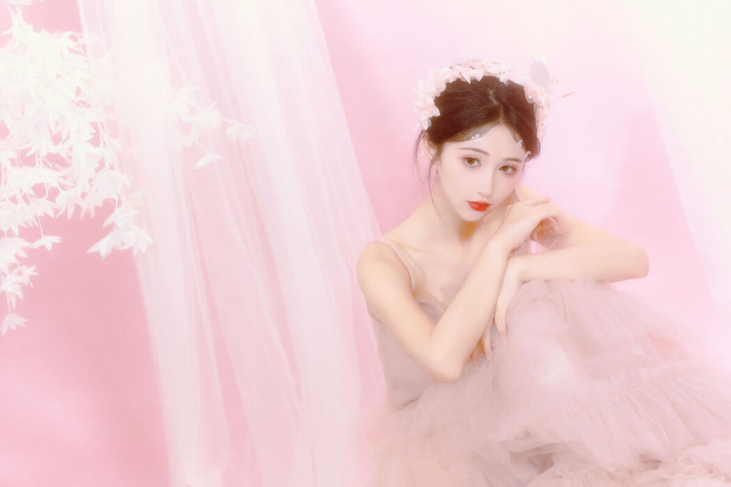 YiTuYu艺图语 Vol.7012 Qi Luo Sheng De Xiao Su Su