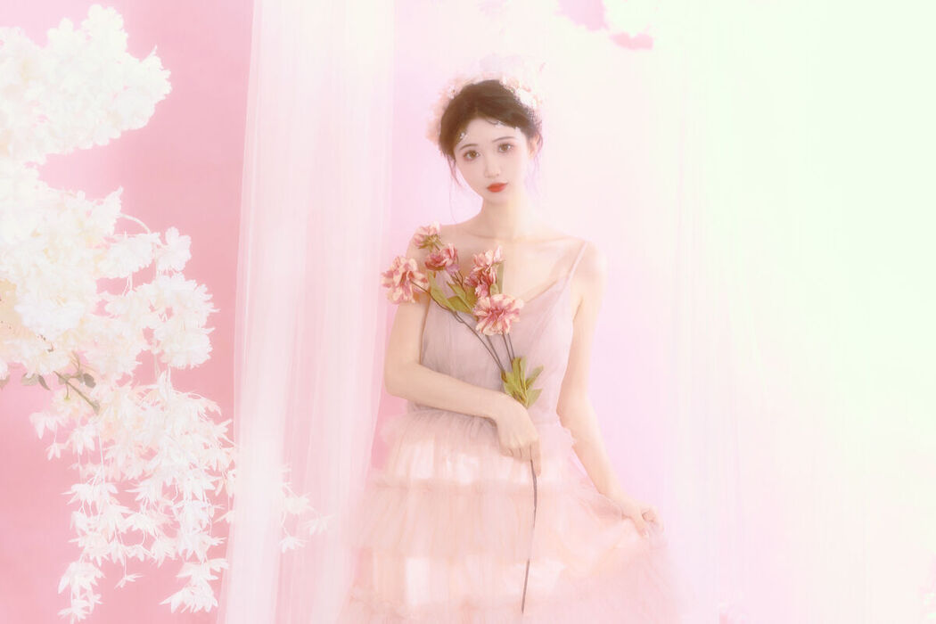 YiTuYu艺图语 Vol.7012 Qi Luo Sheng De Xiao Su Su