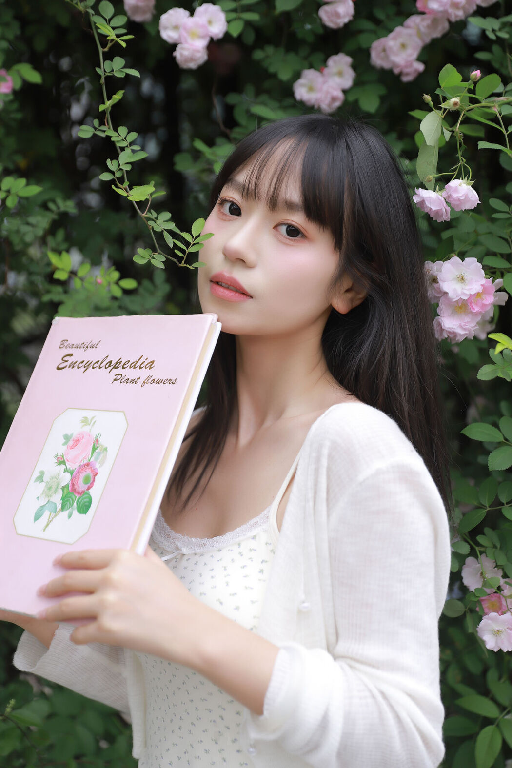 YiTuYu艺图语 Vol.6967 Yan Yun Lin