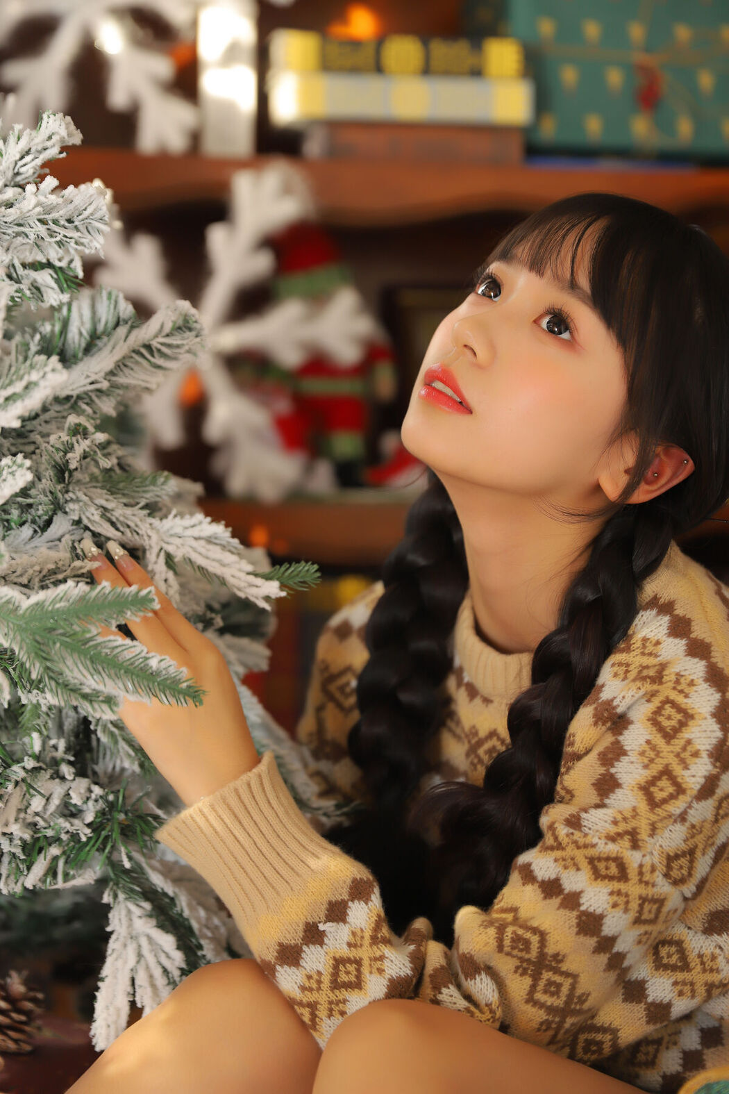 YiTuYu艺图语 Vol.6951 Yan Yun Lin