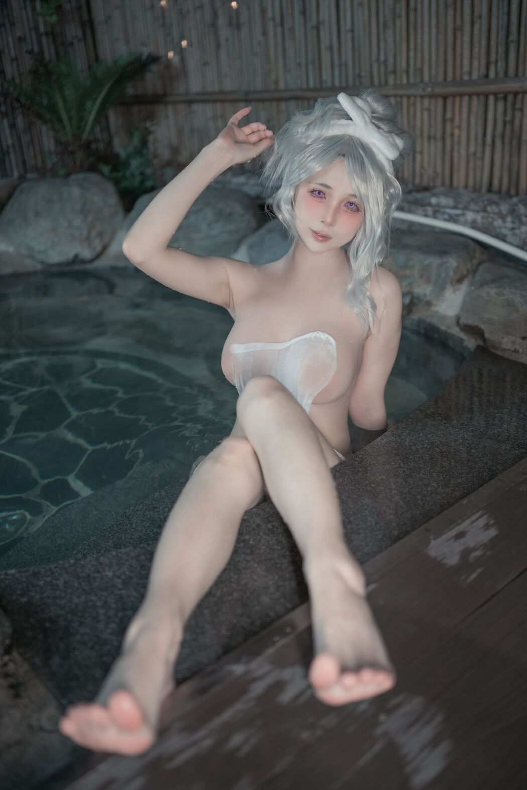 Coser@夏鸽鸽不想起床 &#8211; 温泉假日 (47P &#8211; 1V)