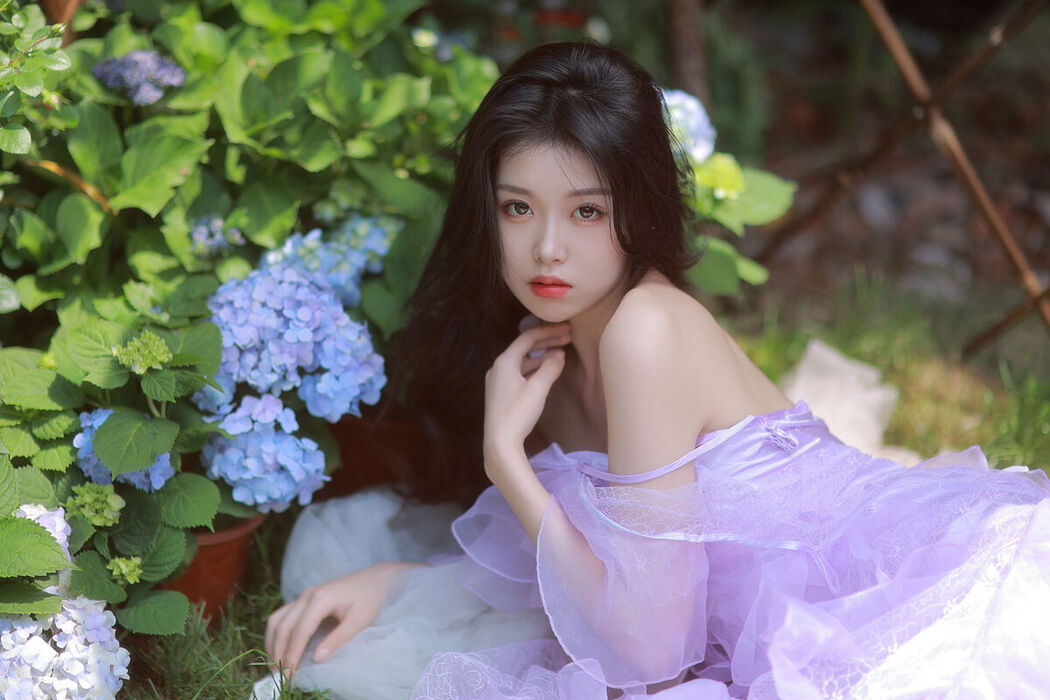 YiTuYu艺图语 Vol.6993 Zhang Yan Qiu