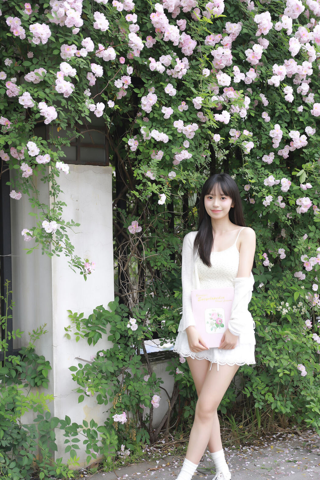 YiTuYu艺图语 Vol.6967 Yan Yun Lin