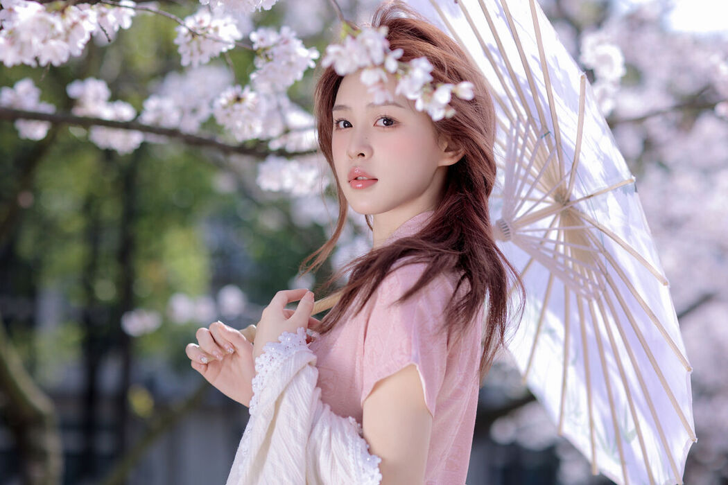 YiTuYu艺图语 Vol.6954 Luo Yan