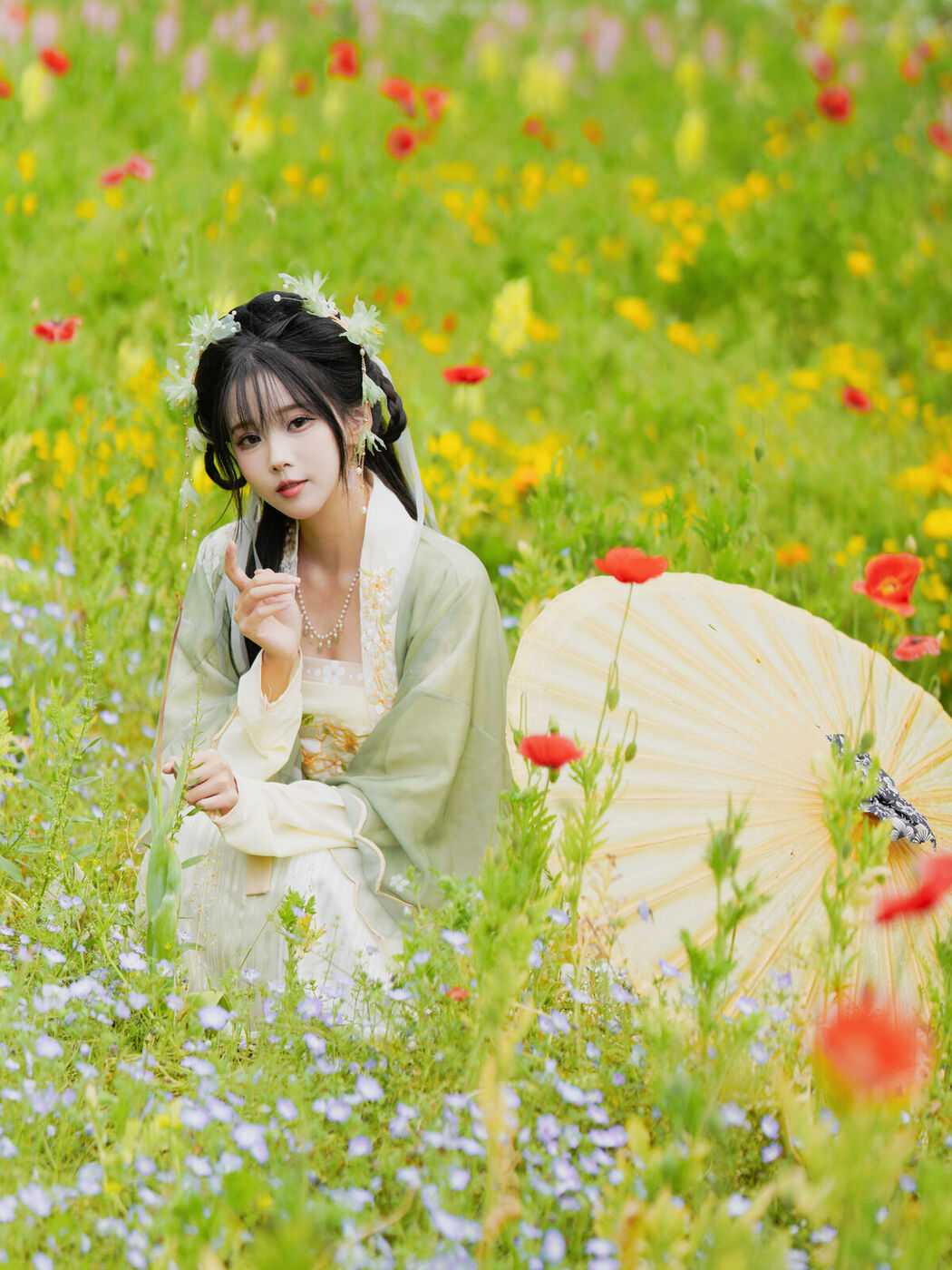 YiTuYu艺图语 Vol.7054 Shi Luo Man Di Qiu